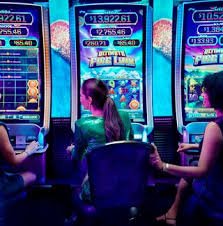 Baccarat scorecard and live feed